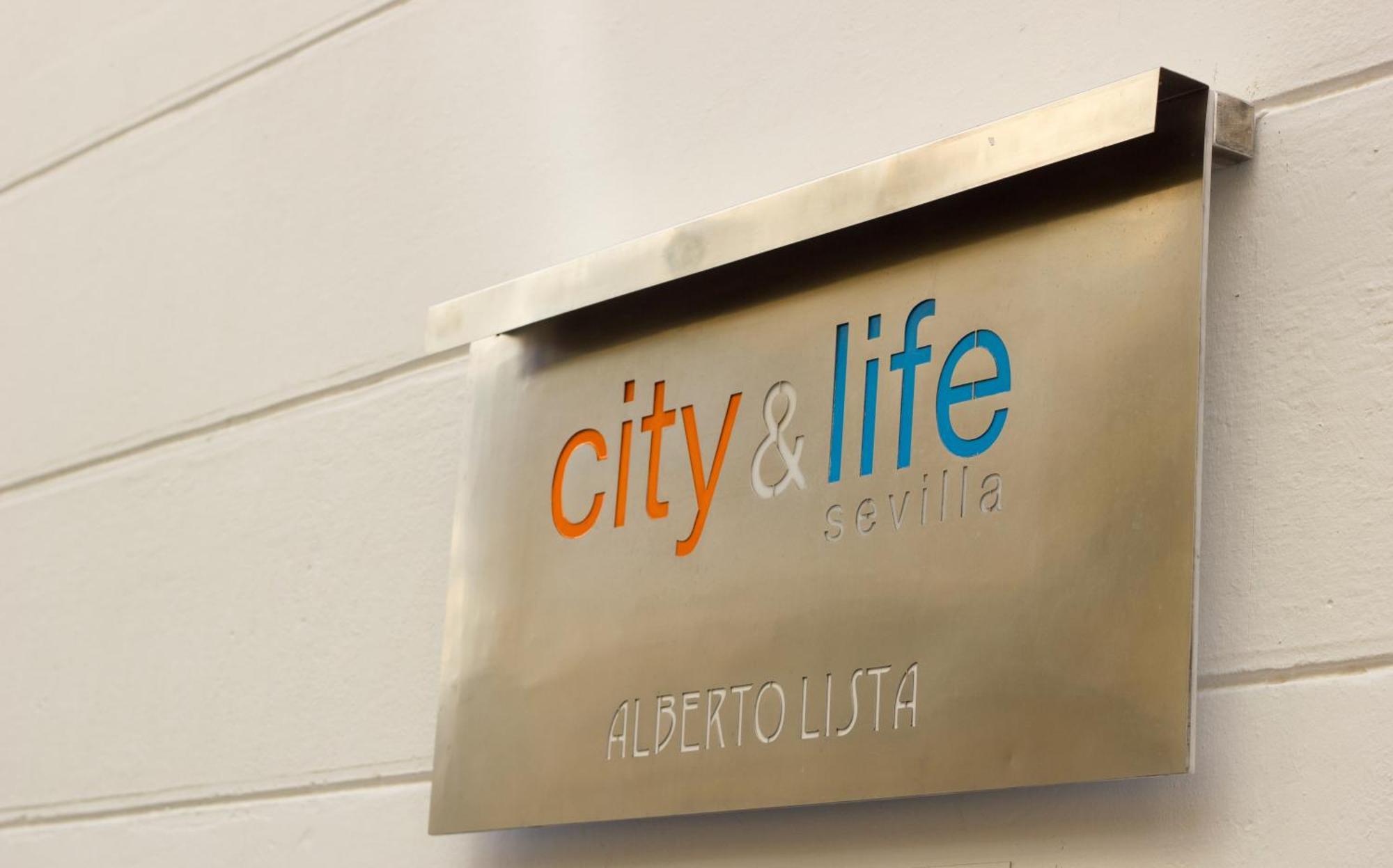 Life Apartments Alberto Lista Sevilla Eksteriør billede